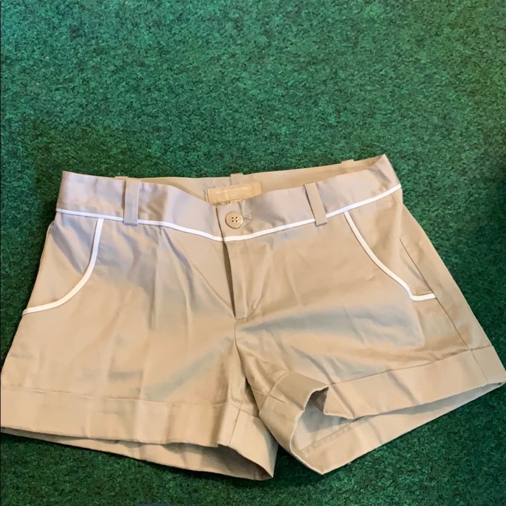 Banana republic Chico short size 2